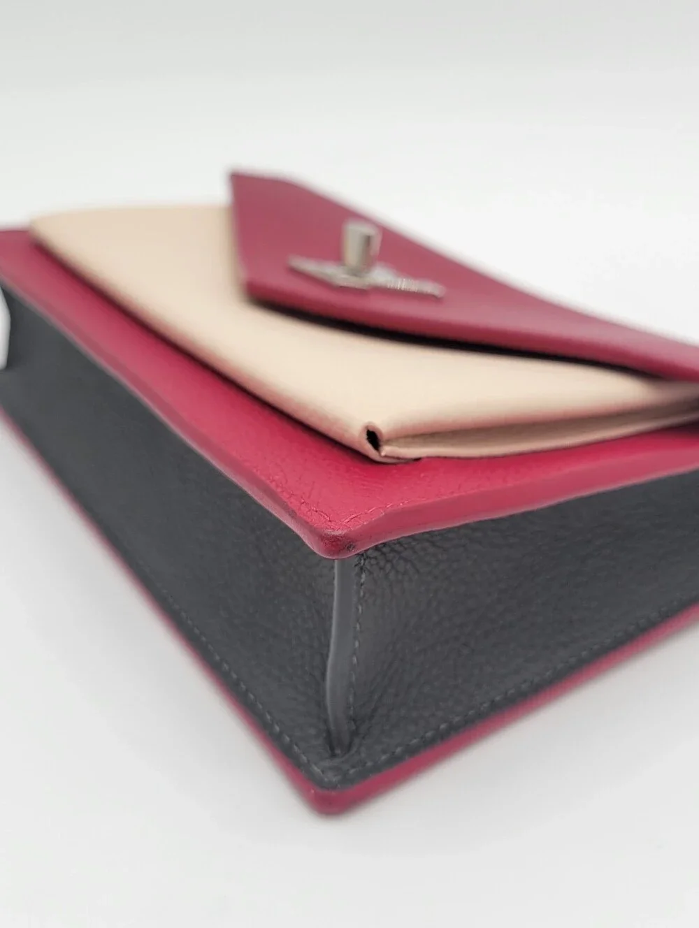 Louis Vuitton Bicolor Leather MyLockMe Chain Pochette